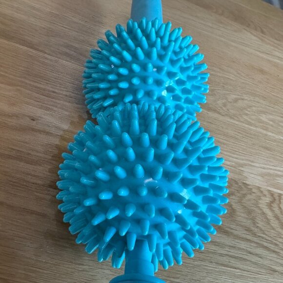 Physique57 Massage Roller, Turquoise - Picture 6 of 11